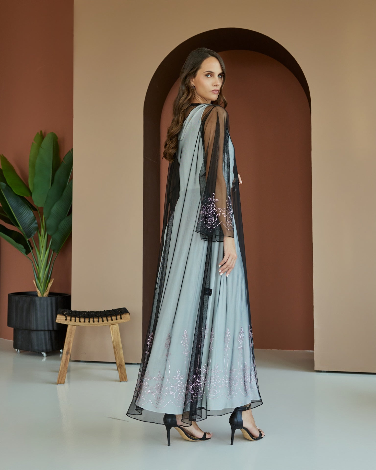 Claudia - The McQueen Boutique - Abaya - Abaya Dubai - Abaya Abu Dhabi - Abaya UAE - Abaya - Elegant - Luxury - Emirati - Classic - Modern - Occasion - Traditional - Trends - Embroidery - Modes