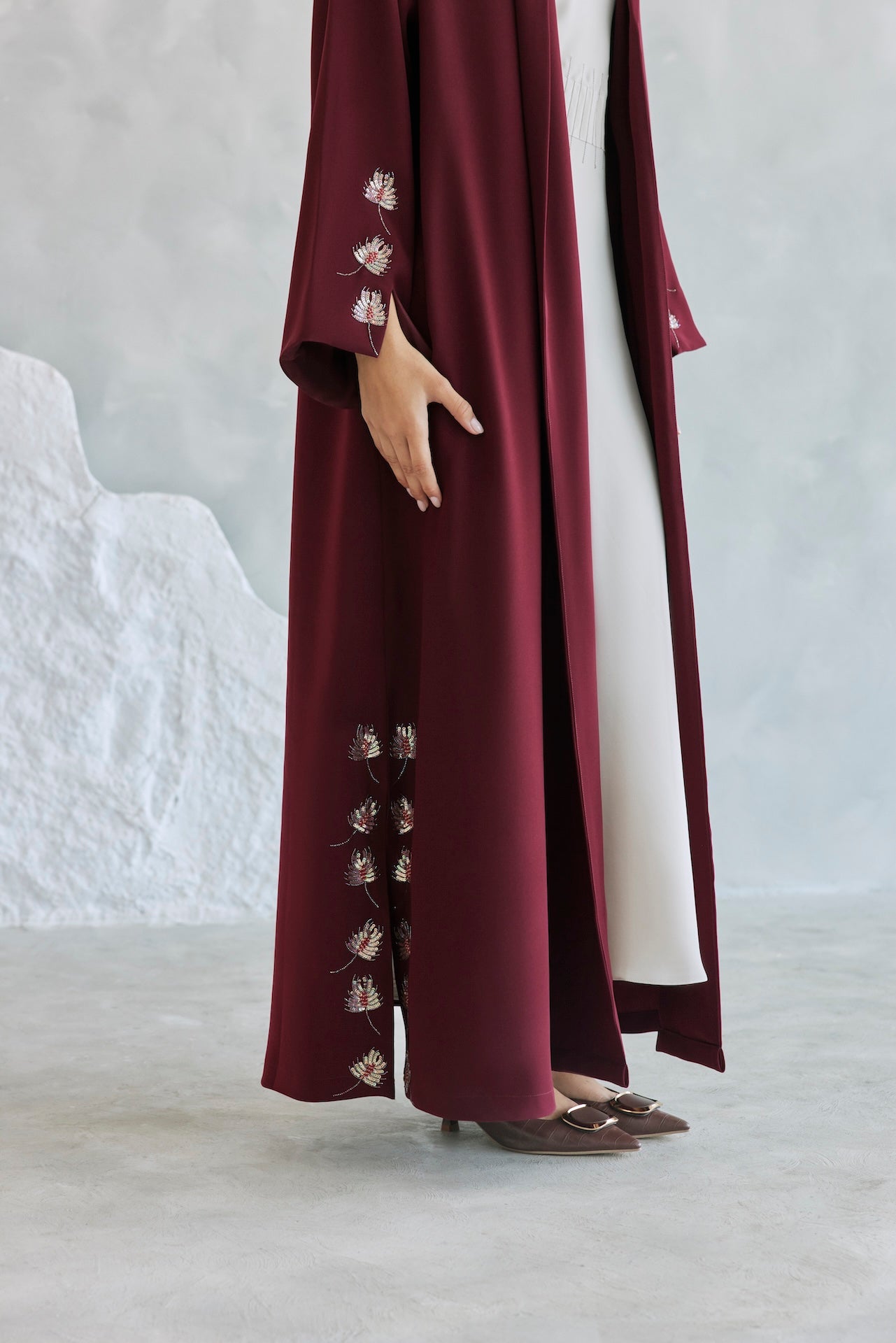 Deep Burgundy - The McQueen Boutique - Abaya - Abaya Dubai - Abaya Abu Dhabi - Abaya UAE - Abaya - Elegant - Luxury - Emirati - Classic - Modern - Occasion - Traditional - Trends - Embroidery - Modes