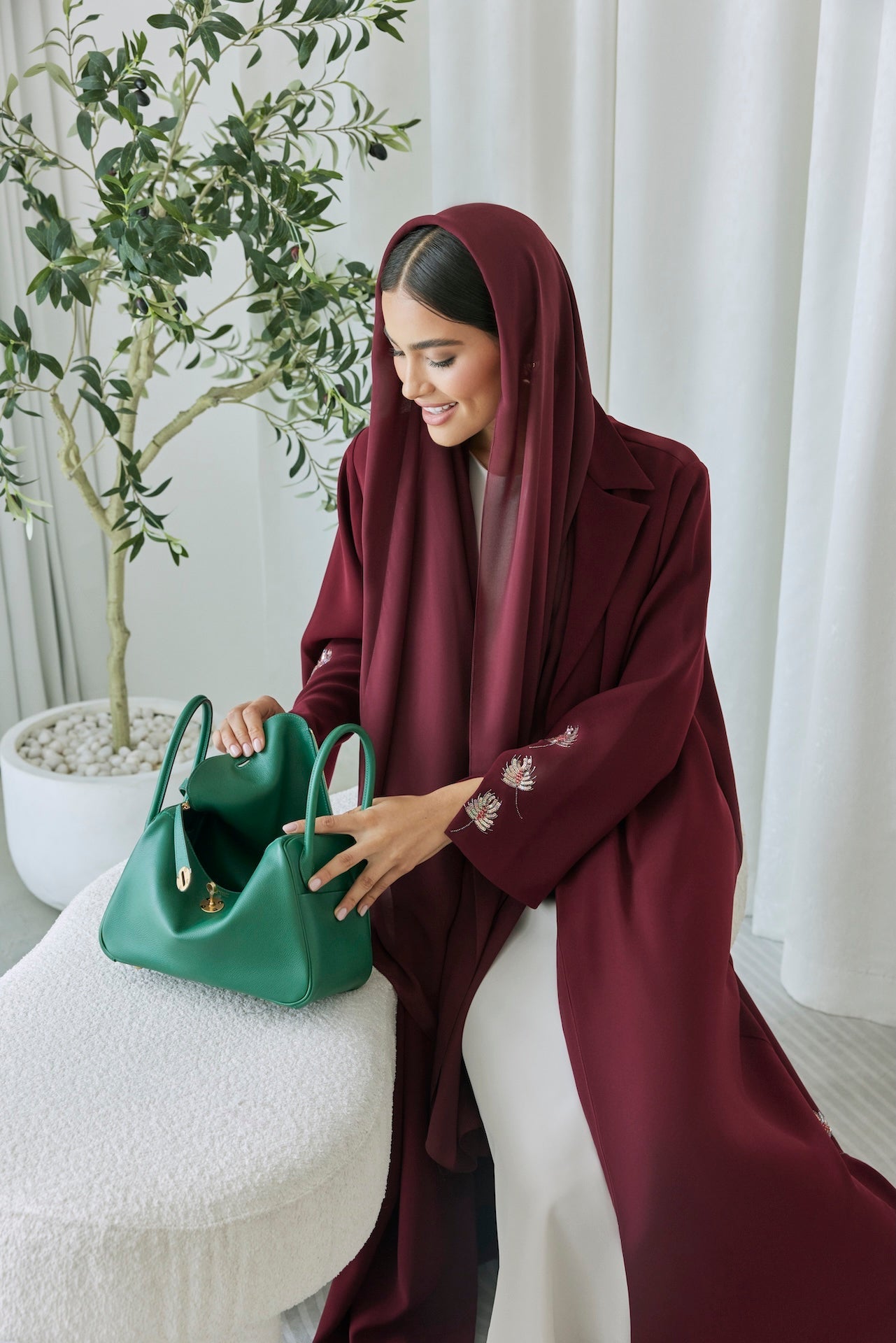 Deep Burgundy - The McQueen Boutique - Abaya - Abaya Dubai - Abaya Abu Dhabi - Abaya UAE - Abaya - Elegant - Luxury - Emirati - Classic - Modern - Occasion - Traditional - Trends - Embroidery - Modes