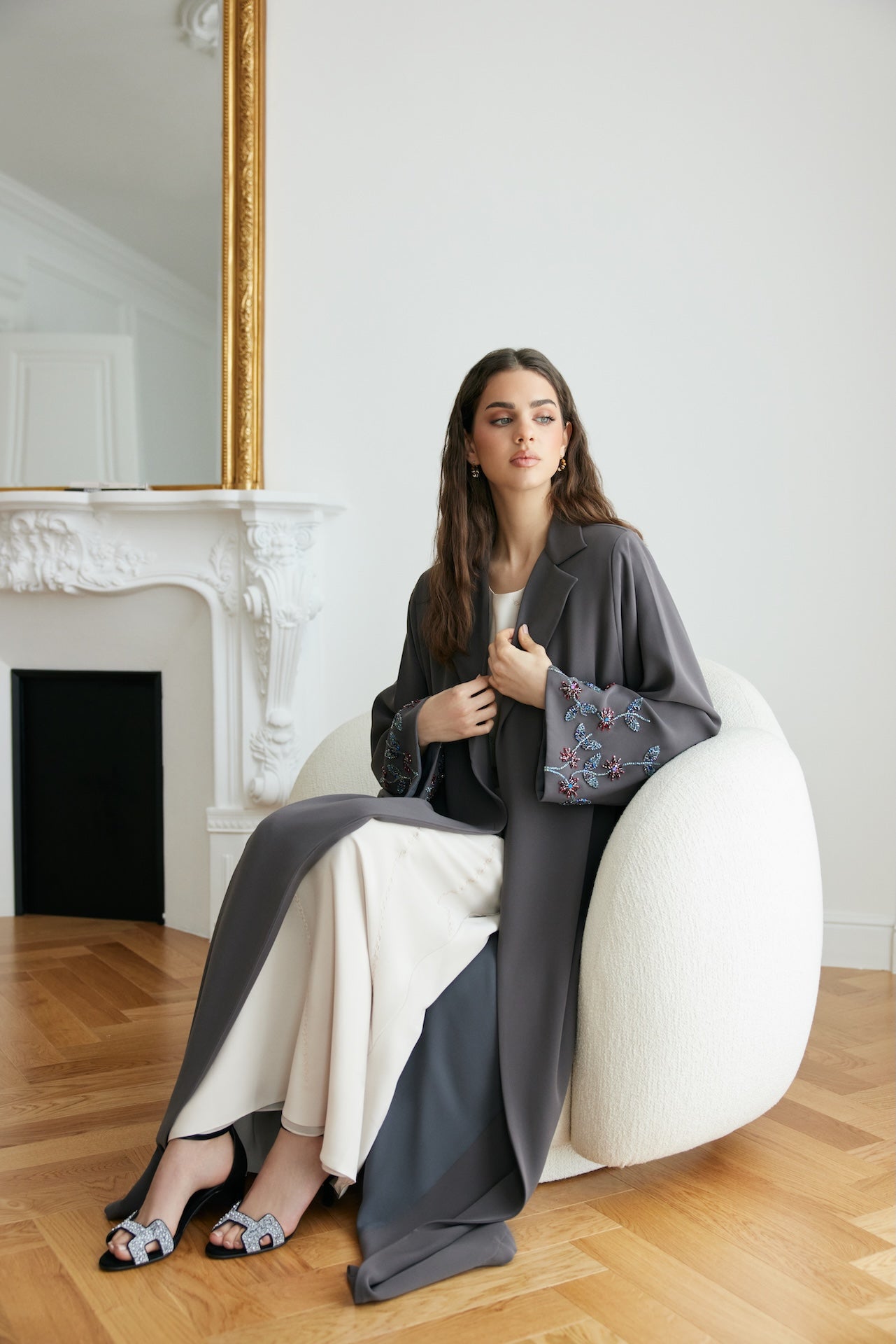 Grey Reverie - The McQueen Boutique - Abaya - Abaya Dubai - Abaya Abu Dhabi - Abaya UAE - Abaya - Elegant - Luxury - Emirati - Classic - Modern - Occasion - Traditional - Trends - Embroidery - Modes