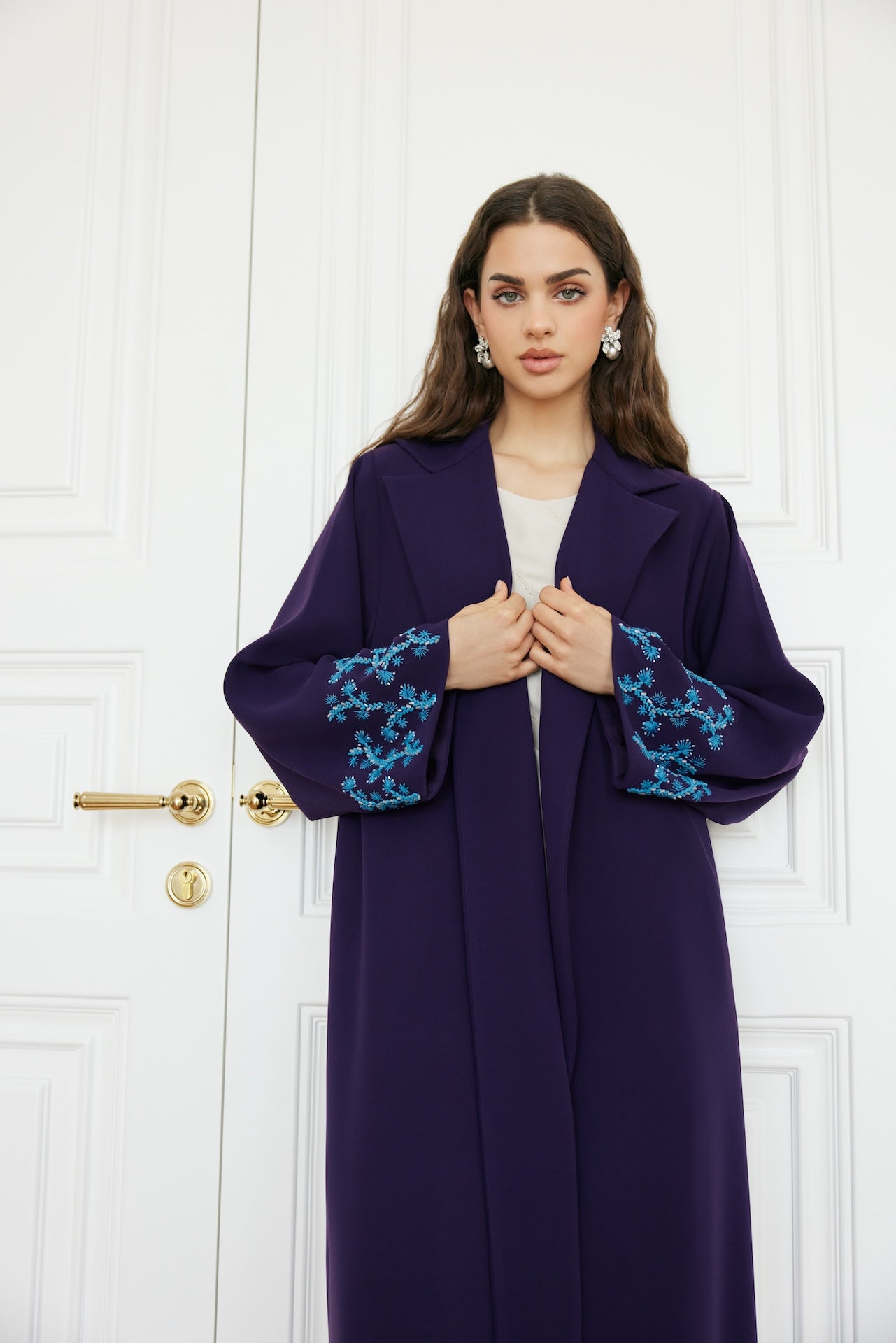 Lilac Bloom - The McQueen Boutique - Abaya - Abaya Dubai - Abaya Abu Dhabi - Abaya UAE - Abaya - Elegant - Luxury - Emirati - Classic - Modern - Occasion - Traditional - Trends - Embroidery - Modes