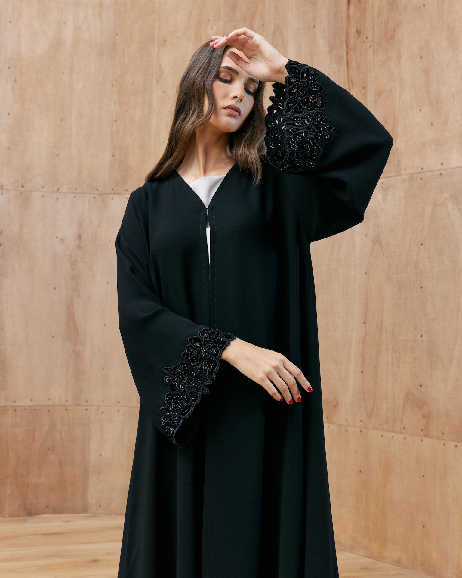 Maliah - The McQueen Boutique - Abaya - Abaya Dubai - Abaya Abu Dhabi - Abaya UAE - Abaya - Elegant - Luxury - Emirati - Classic - Modern - Occasion - Traditional - Trends - Embroidery - Modes