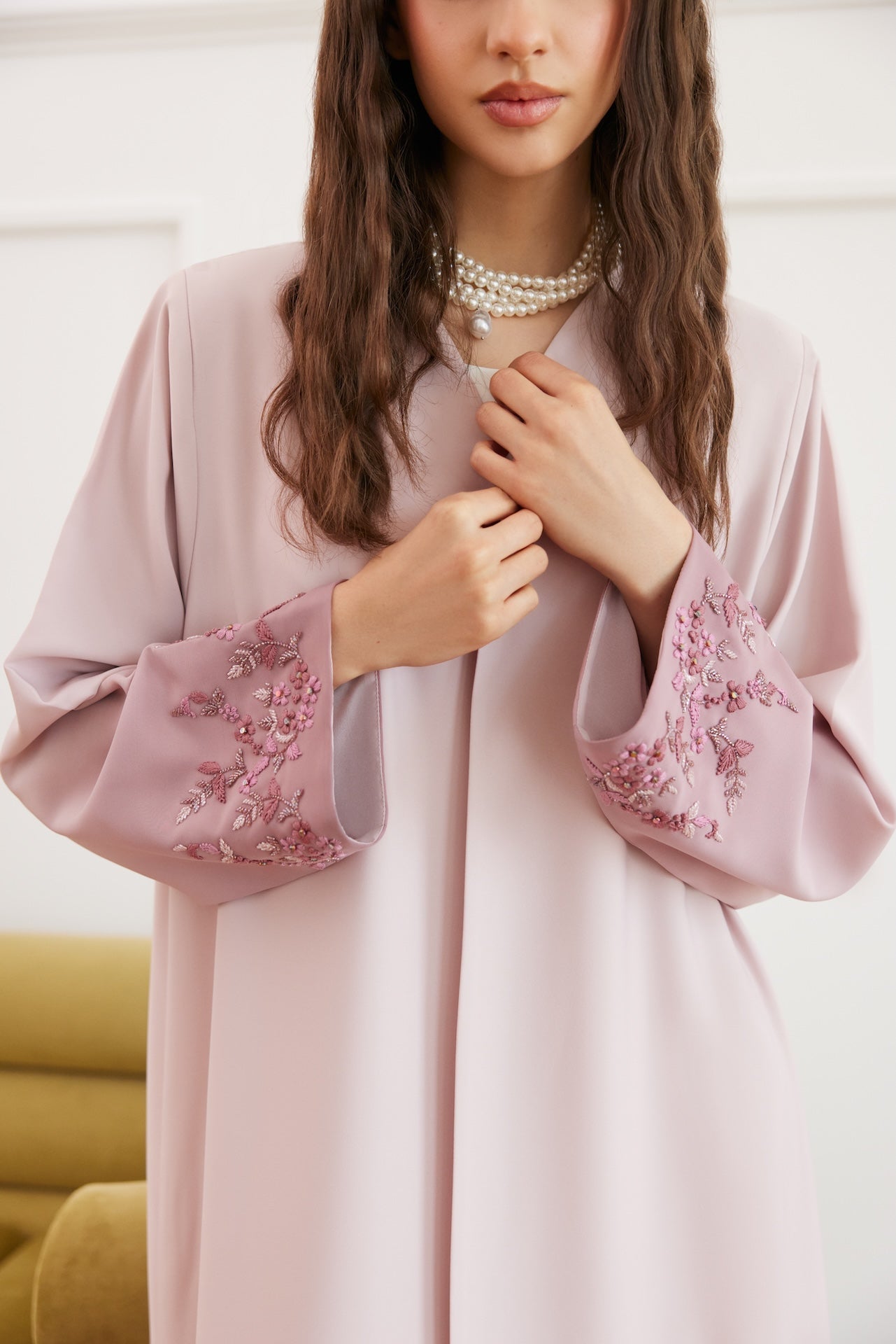 Mauve Mist - The McQueen Boutique - Abaya - Abaya Dubai - Abaya Abu Dhabi - Abaya UAE - Abaya - Elegant - Luxury - Emirati - Classic - Modern - Occasion - Traditional - Trends - Embroidery - Modes