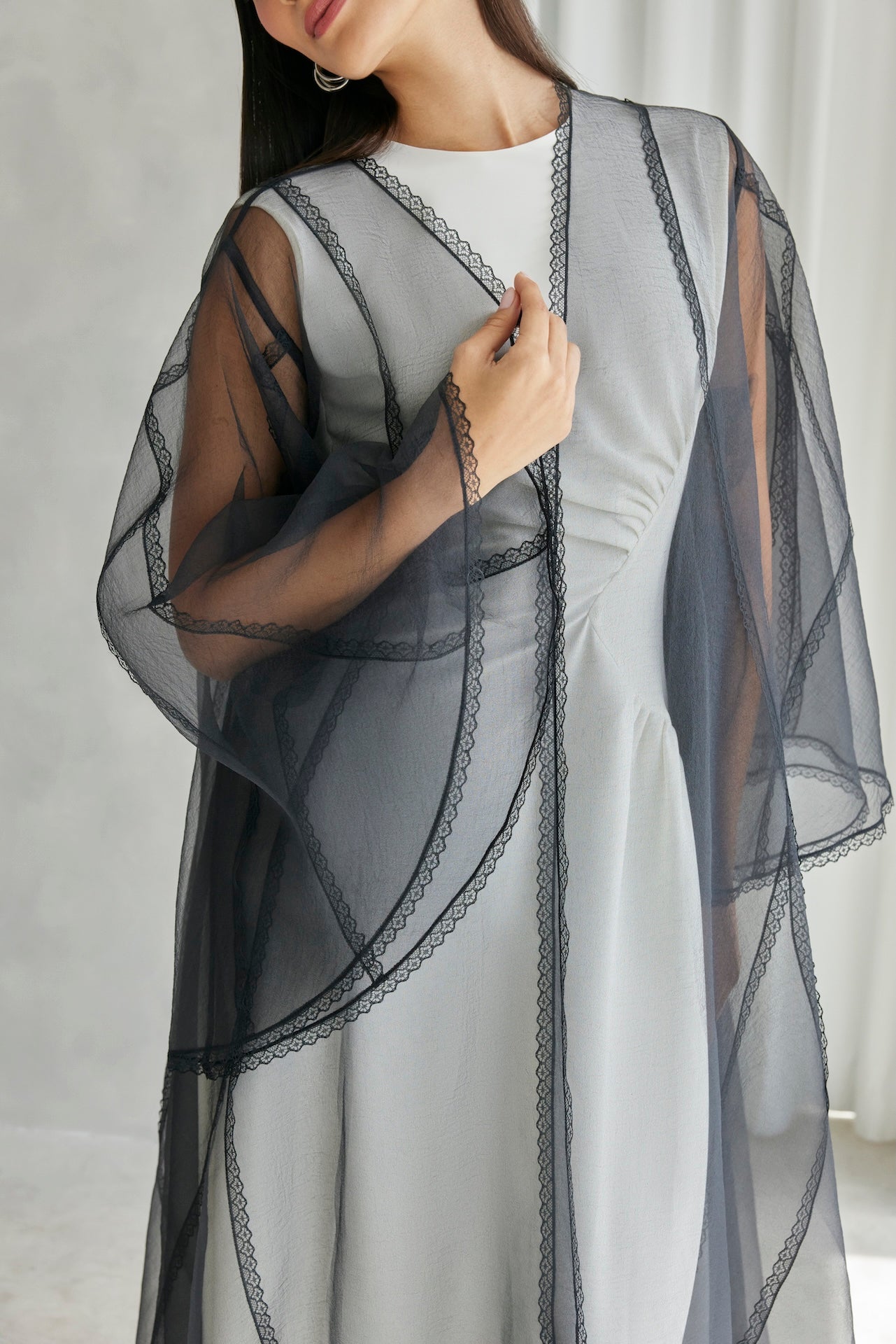 Najma - The McQueen Boutique - Abaya - Abaya Dubai - Abaya Abu Dhabi - Abaya UAE - Abaya - Elegant - Luxury - Emirati - Classic - Modern - Occasion - Traditional - Trends - Embroidery - Modes