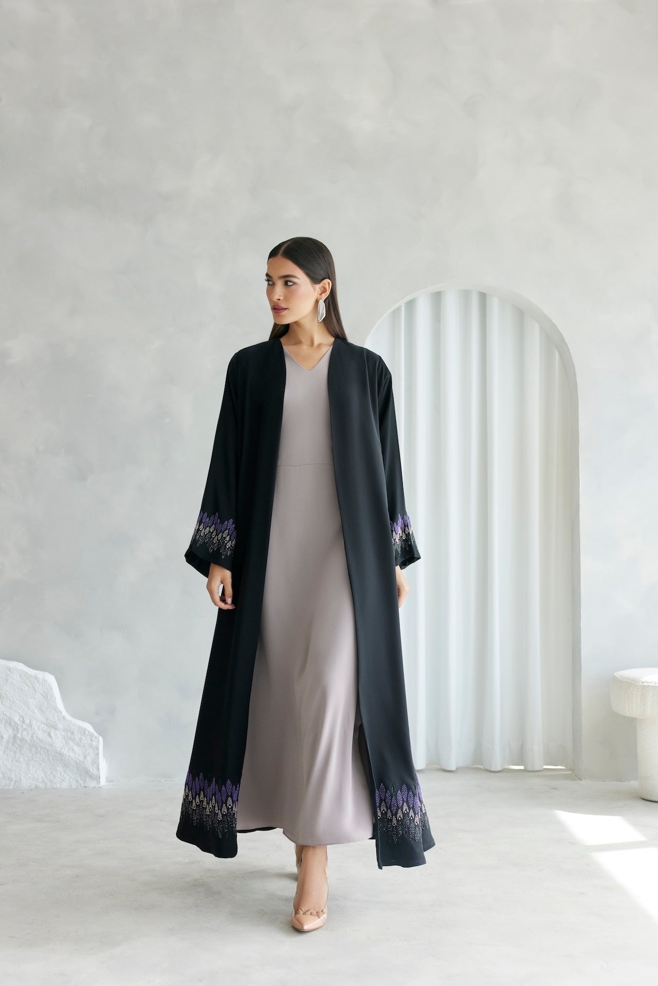 Night Sky - The McQueen Boutique - Abaya - Abaya Dubai - Abaya Abu Dhabi - Abaya UAE - Abaya - Elegant - Luxury - Emirati - Classic - Modern - Occasion - Traditional - Trends - Embroidery - Modes