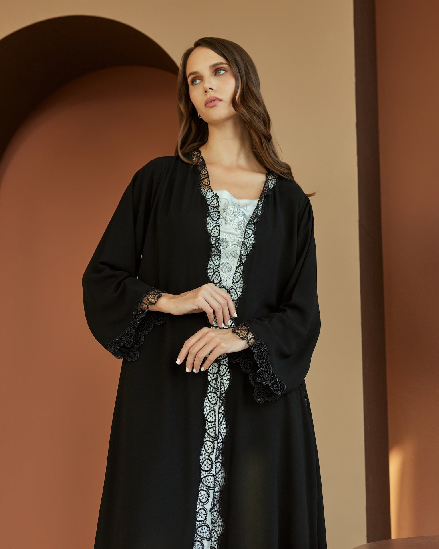 Ruya - The McQueen Boutique - Abaya - Abaya Dubai - Abaya Abu Dhabi - Abaya UAE - Abaya - Elegant - Luxury - Emirati - Classic - Modern - Occasion - Traditional - Trends - Embroidery - Modes