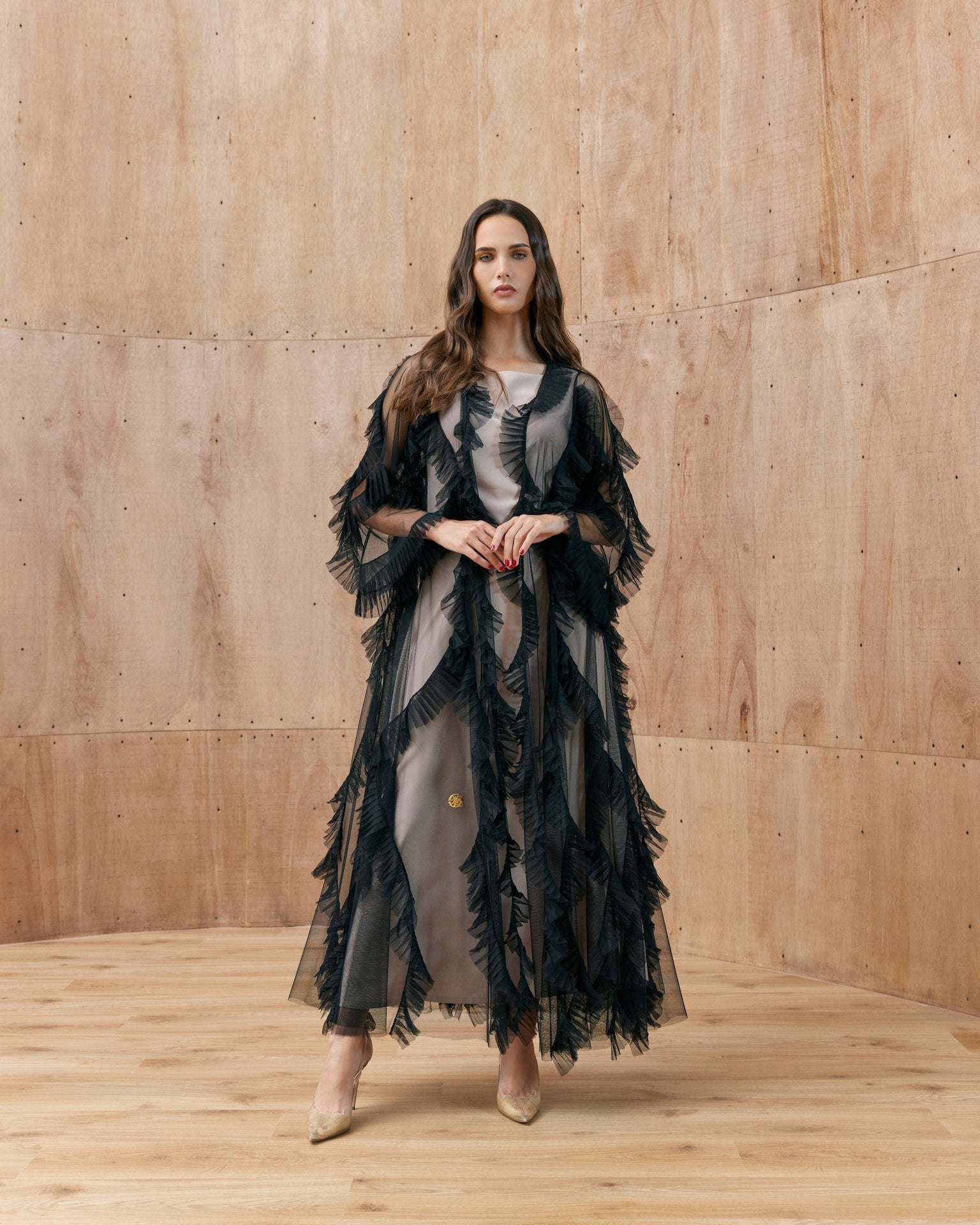 Solana - The McQueen Boutique - Abaya - Abaya Dubai - Abaya Abu Dhabi - Abaya UAE - Abaya - Elegant - Luxury - Emirati - Classic - Modern - Occasion - Traditional - Trends - Embroidery - Modes