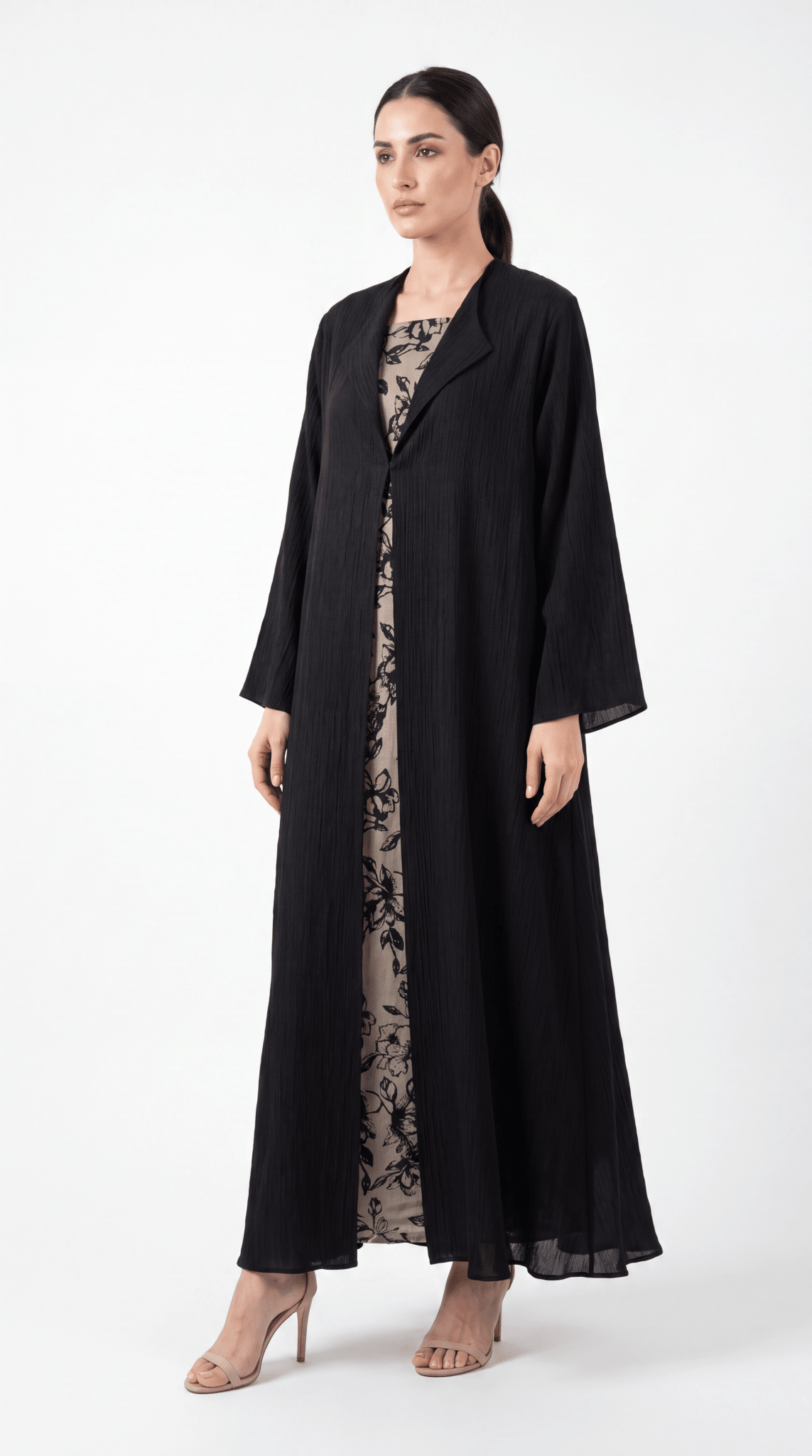 Amani Black - The McQueen Boutique - Abaya - Abaya Dubai - Abaya Abu Dhabi - Abaya UAE - Abaya - Elegant - Luxury - Emirati - Classic - Modern - Occasion - Traditional - Trends - Embroidery - Modes