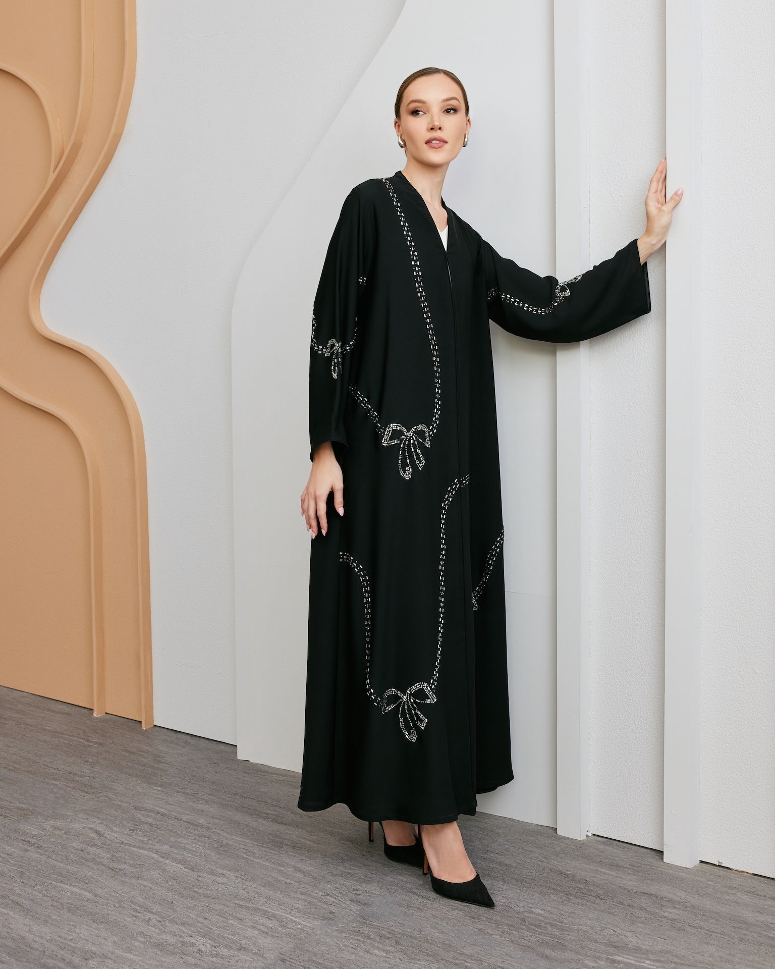 Amity - The McQueen Boutique - Abaya - Abaya Dubai - Abaya Abu Dhabi - Abaya UAE - Abaya - Elegant - Luxury - Emirati - Classic - Modern - Occasion - Traditional - Trends - Embroidery - Modes