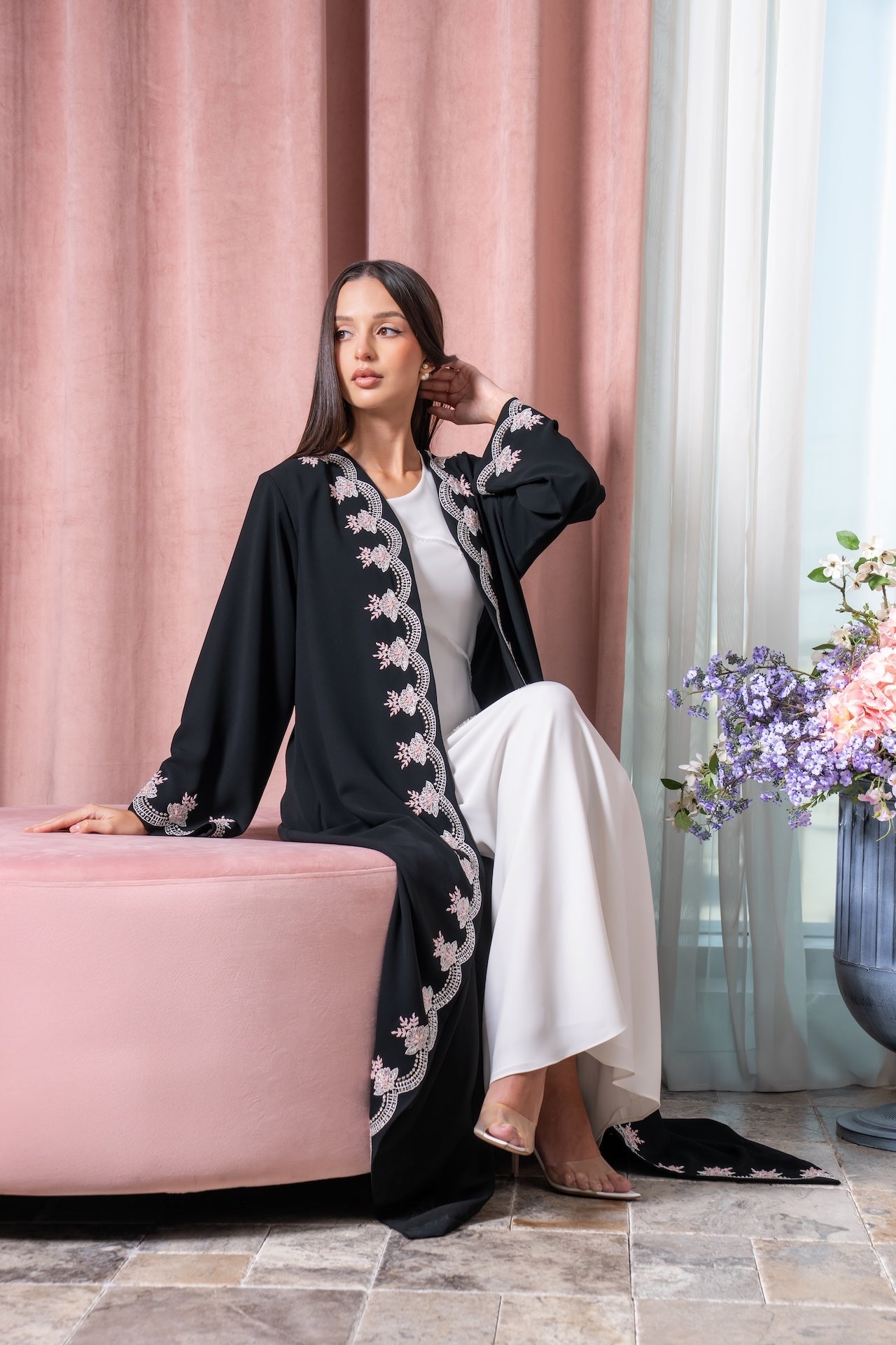 Ariya Soleil - The McQueen Boutique - Abaya - Abaya Dubai - Abaya Abu Dhabi - Abaya UAE - Abaya - Elegant - Luxury - Emirati - Classic - Modern - Occasion - Traditional - Trends - Embroidery - Modes
