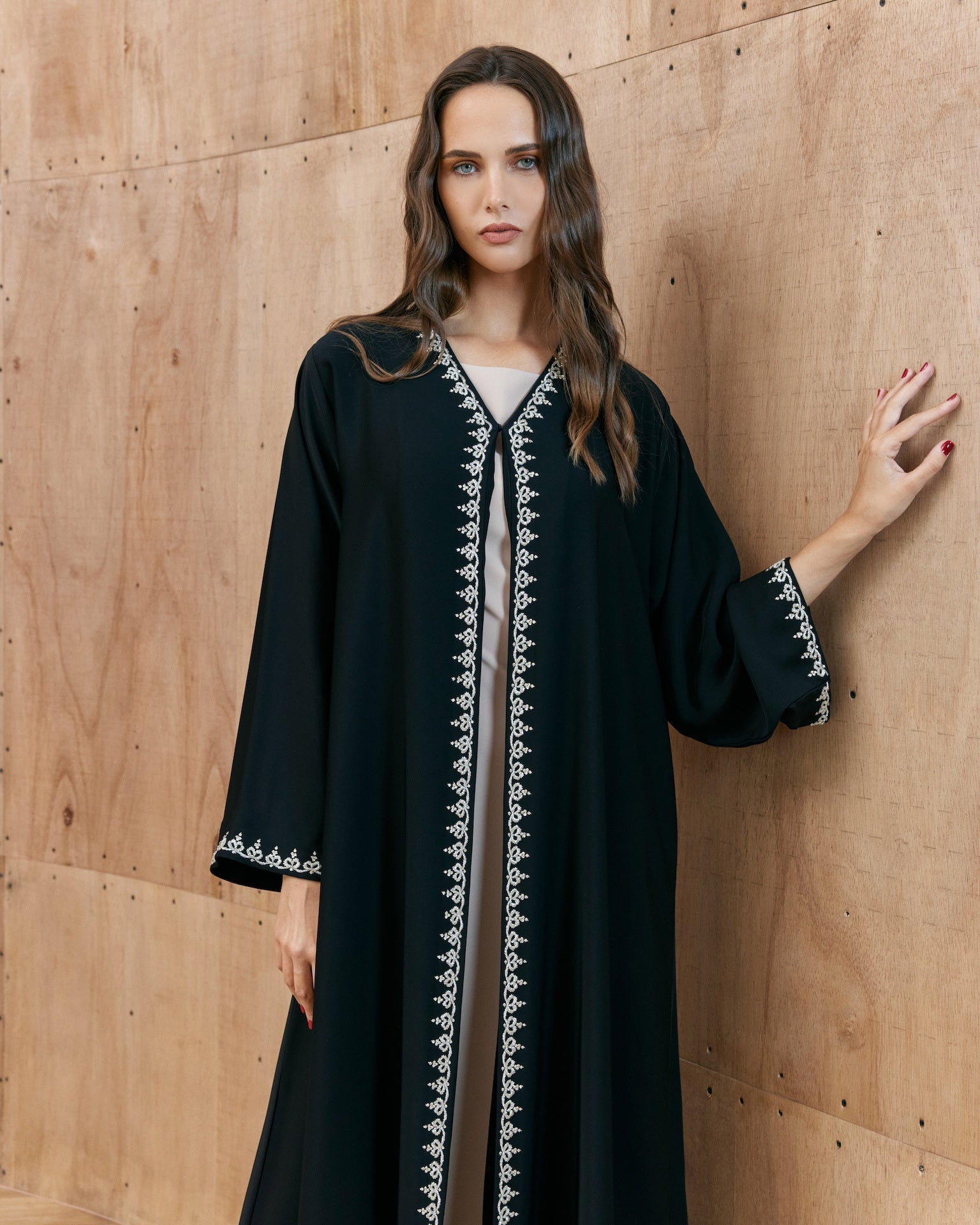 Basma - The McQueen Boutique - Abaya - Abaya Dubai - Abaya Abu Dhabi - Abaya UAE - Abaya - Elegant - Luxury - Emirati - Classic - Modern - Occasion - Traditional - Trends - Embroidery - Modes