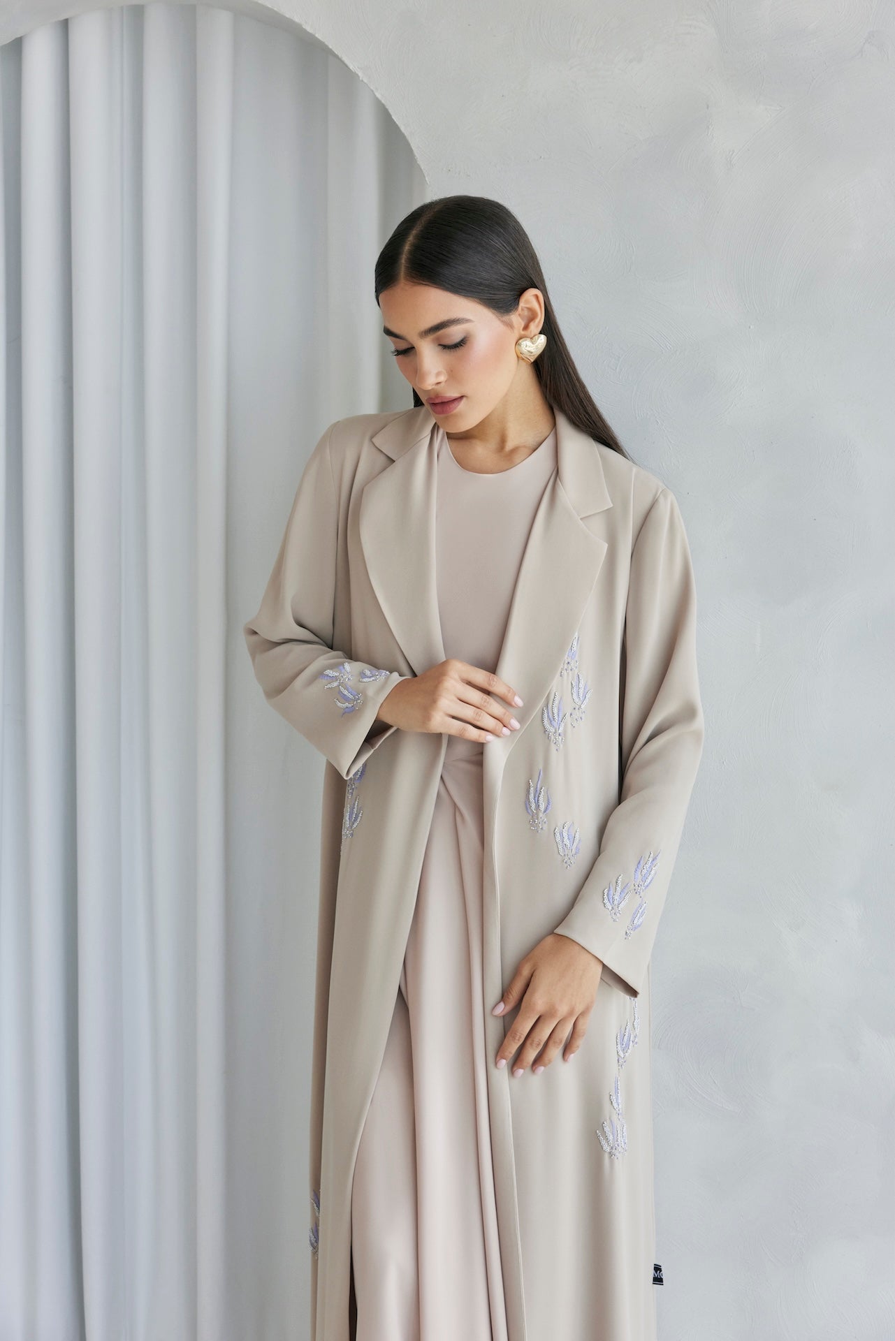 Beige Blush - The McQueen Boutique - Abaya - Abaya Dubai - Abaya Abu Dhabi - Abaya UAE - Abaya - Elegant - Luxury - Emirati - Classic - Modern - Occasion - Traditional - Trends - Embroidery - Modes
