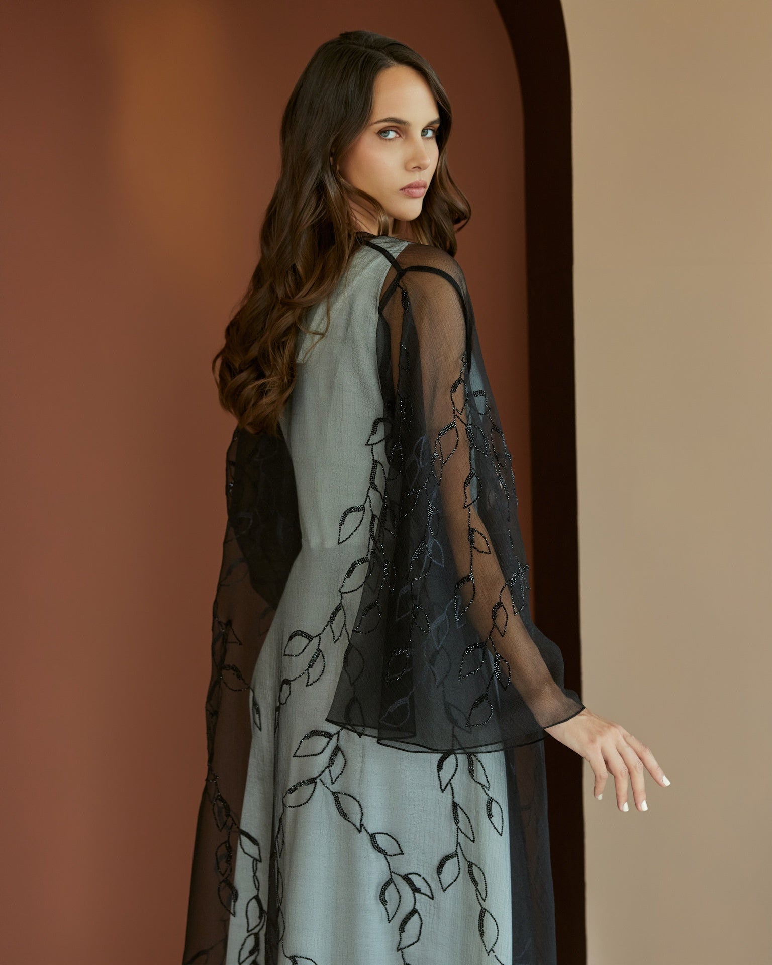 Casablanca - The McQueen Boutique - Abaya - Abaya Dubai - Abaya Abu Dhabi - Abaya UAE - Abaya - Elegant - Luxury - Emirati - Classic - Modern - Occasion - Traditional - Trends - Embroidery - Modes