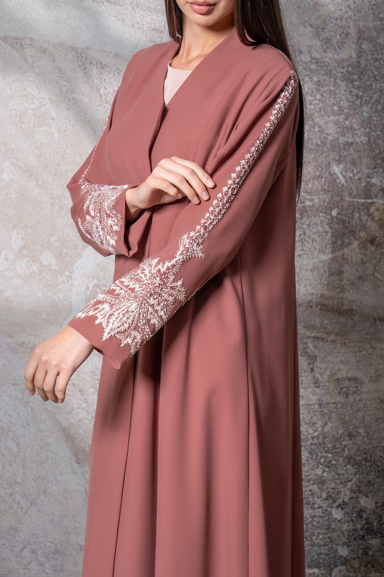 Celestra - The McQueen Boutique - Abaya - Abaya Dubai - Abaya Abu Dhabi - Abaya UAE - Abaya - Elegant - Luxury - Emirati - Classic - Modern - Occasion - Traditional - Trends - Embroidery - Modes