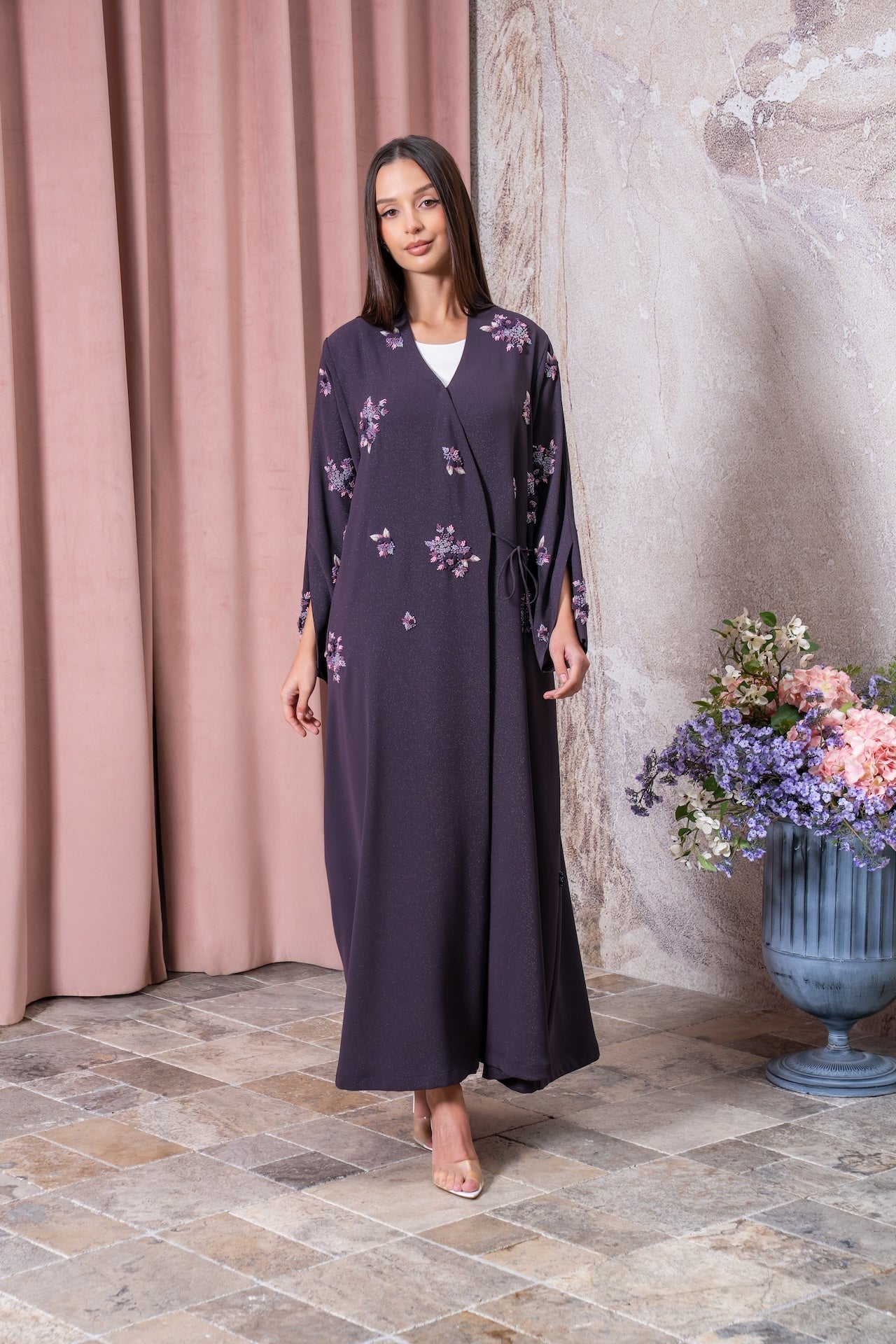 Cinch - Bloom - The McQueen Boutique - Abaya - Abaya Dubai - Abaya Abu Dhabi - Abaya UAE - Abaya - Elegant - Luxury - Emirati - Classic - Modern - Occasion - Traditional - Trends - Embroidery - Modes
