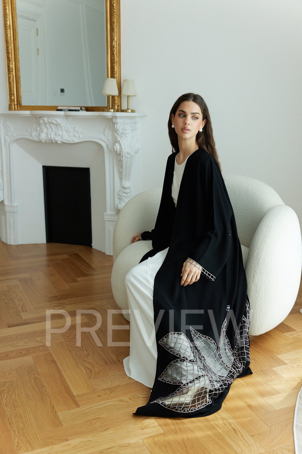 Contour Flora - The McQueen Boutique - Abaya - Abaya Dubai - Abaya Abu Dhabi - Abaya UAE - Abaya - Elegant - Luxury - Emirati - Classic - Modern - Occasion - Traditional - Trends - Embroidery - Modes