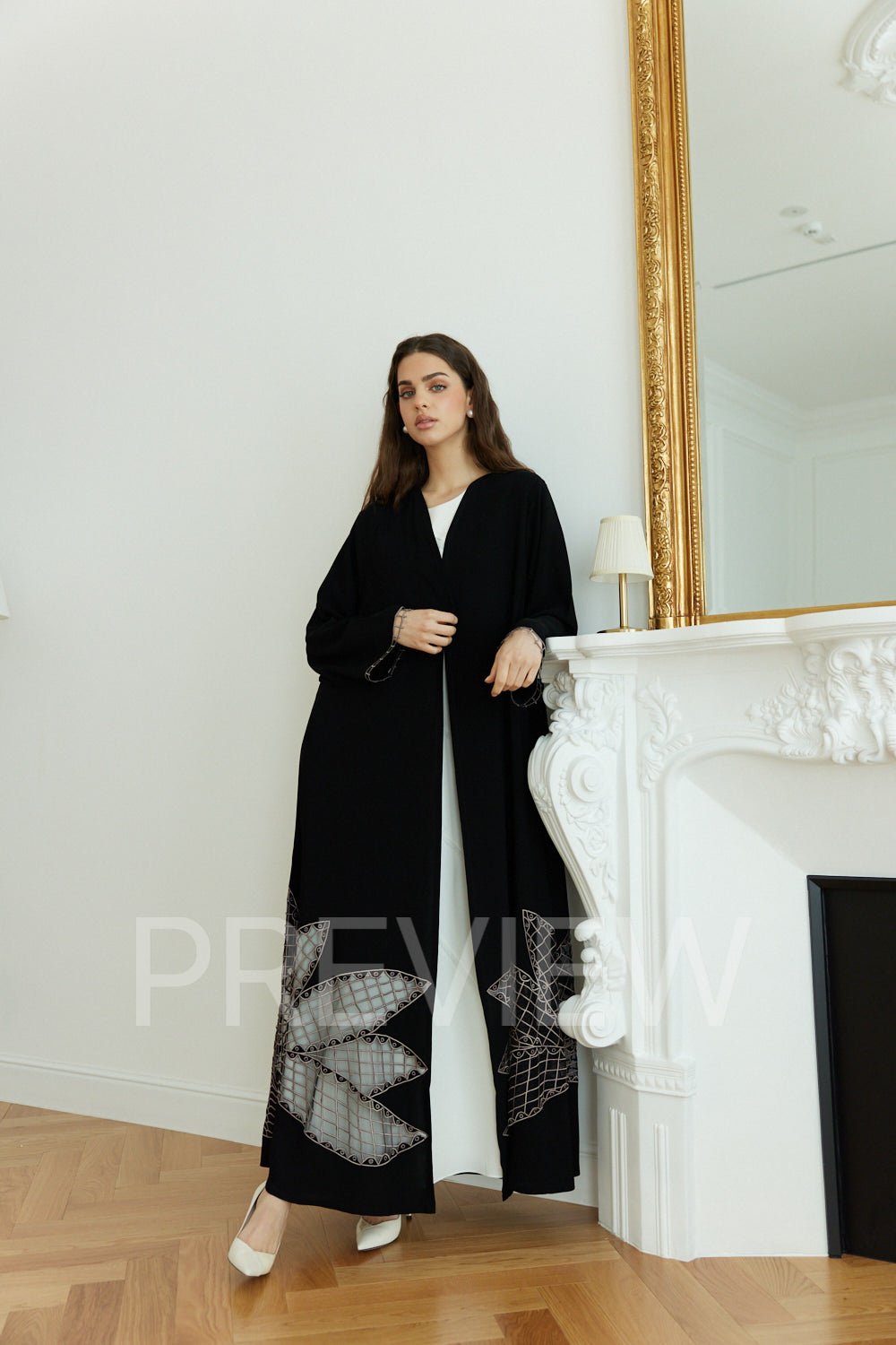Contour Flora - The McQueen Boutique - Abaya - Abaya Dubai - Abaya Abu Dhabi - Abaya UAE - Abaya - Elegant - Luxury - Emirati - Classic - Modern - Occasion - Traditional - Trends - Embroidery - Modes