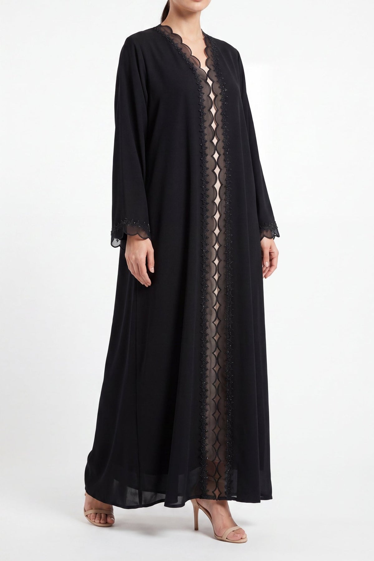 Dana - The McQueen Boutique - Abaya - Abaya Dubai - Abaya Abu Dhabi - Abaya UAE - Abaya - Elegant - Luxury - Emirati - Classic - Modern - Occasion - Traditional - Trends - Embroidery - Modes