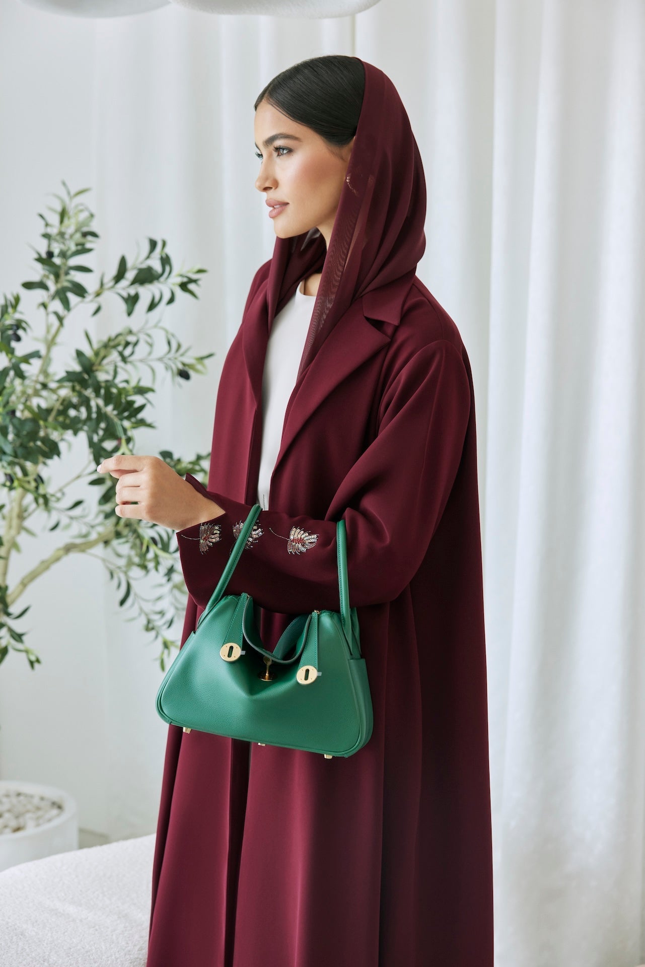 Deep Burgundy - The McQueen Boutique - Abaya - Abaya Dubai - Abaya Abu Dhabi - Abaya UAE - Abaya - Elegant - Luxury - Emirati - Classic - Modern - Occasion - Traditional - Trends - Embroidery - Modes