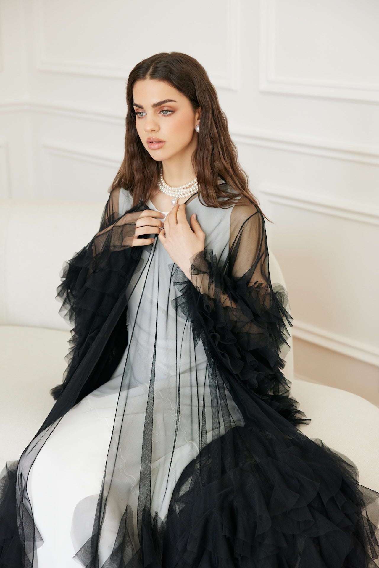 Dream Noir - The McQueen Boutique - Abaya - Abaya Dubai - Abaya Abu Dhabi - Abaya UAE - Abaya - Elegant - Luxury - Emirati - Classic - Modern - Occasion - Traditional - Trends - Embroidery - Modes