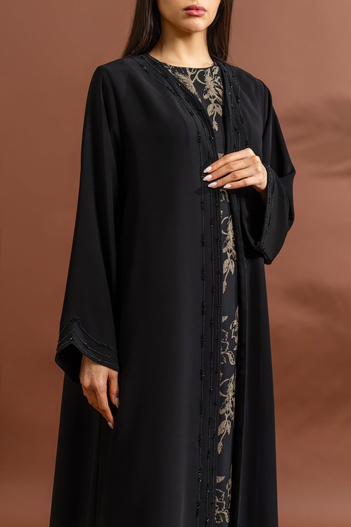 Elise - The McQueen Boutique - Abaya - Abaya Dubai - Abaya Abu Dhabi - Abaya UAE - Abaya - Elegant - Luxury - Emirati - Classic - Modern - Occasion - Traditional - Trends - Embroidery - Modes