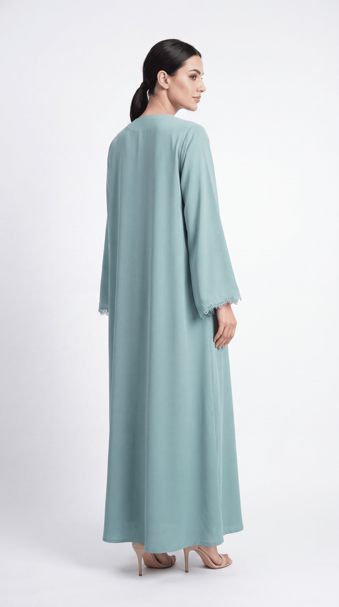 Inaya Torquoise - The McQueen Boutique - Abaya - Abaya Dubai - Abaya Abu Dhabi - Abaya UAE - Abaya - Elegant - Luxury - Emirati - Classic - Modern - Occasion - Traditional - Trends - Embroidery - Modes