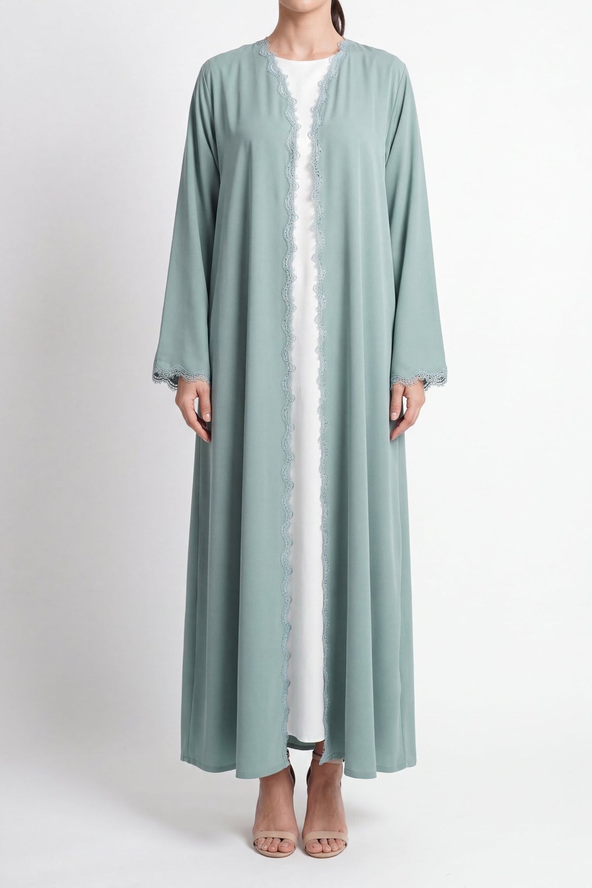 Inaya Torquoise - The McQueen Boutique - Abaya - Abaya Dubai - Abaya Abu Dhabi - Abaya UAE - Abaya - Elegant - Luxury - Emirati - Classic - Modern - Occasion - Traditional - Trends - Embroidery - Modes