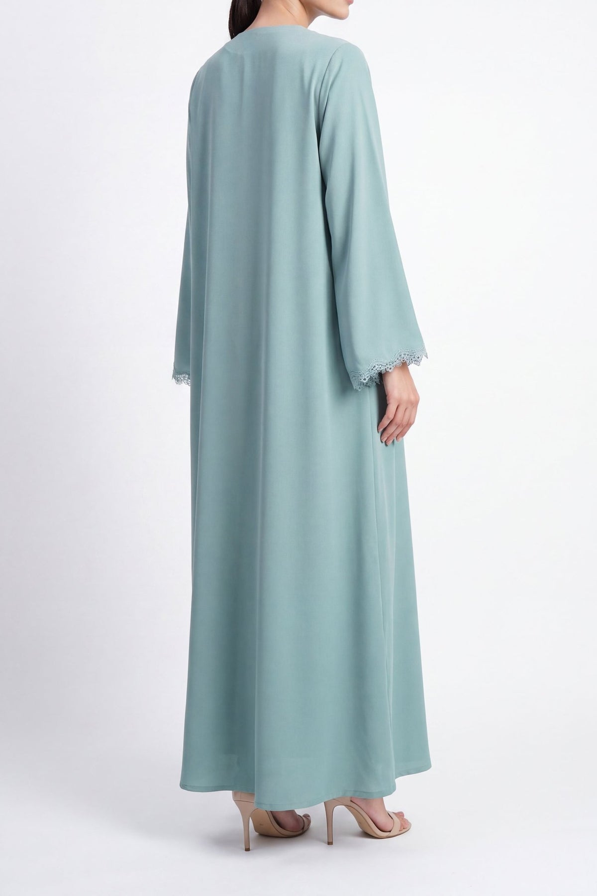Inaya Torquoise - The McQueen Boutique - Abaya - Abaya Dubai - Abaya Abu Dhabi - Abaya UAE - Abaya - Elegant - Luxury - Emirati - Classic - Modern - Occasion - Traditional - Trends - Embroidery - Modes