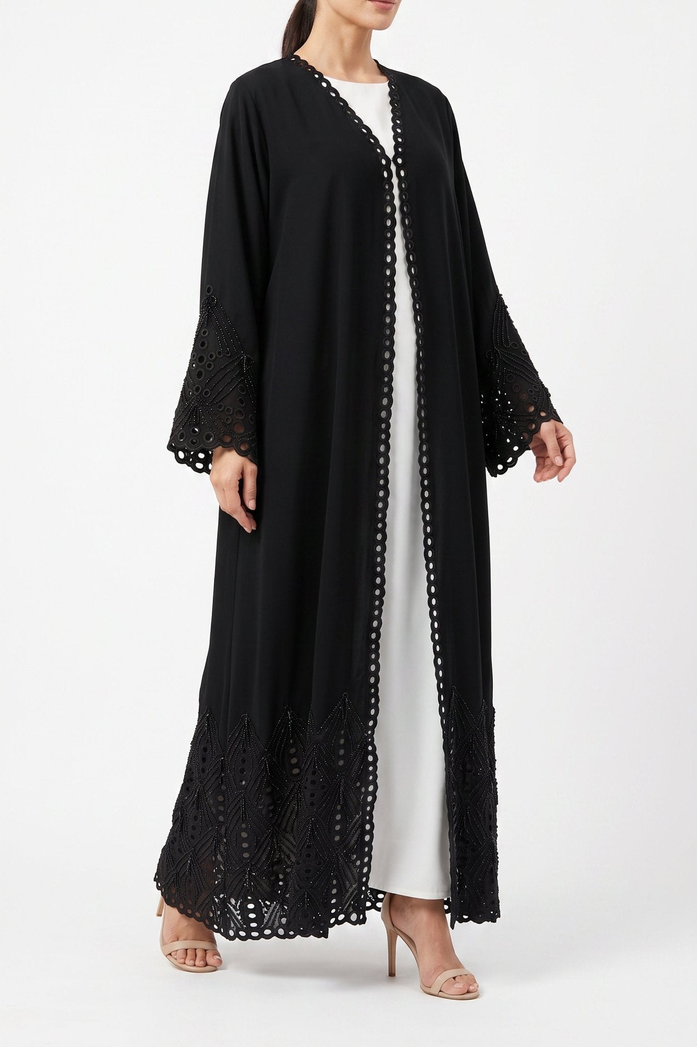 Lattice - The McQueen Boutique - Abaya - Abaya Dubai - Abaya Abu Dhabi - Abaya UAE - Abaya - Elegant - Luxury - Emirati - Classic - Modern - Occasion - Traditional - Trends - Embroidery - Modes