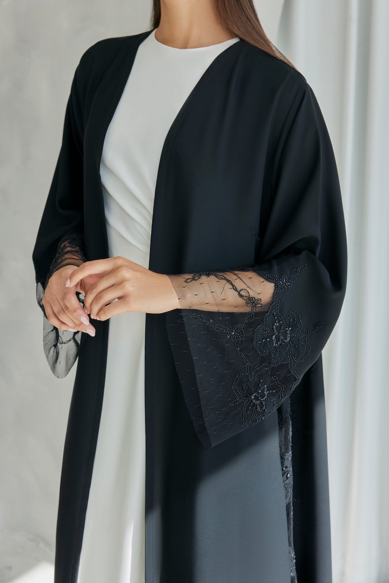 Layalia - The McQueen Boutique - Abaya - Abaya Dubai - Abaya Abu Dhabi - Abaya UAE - Abaya - Elegant - Luxury - Emirati - Classic - Modern - Occasion - Traditional - Trends - Embroidery - Modes