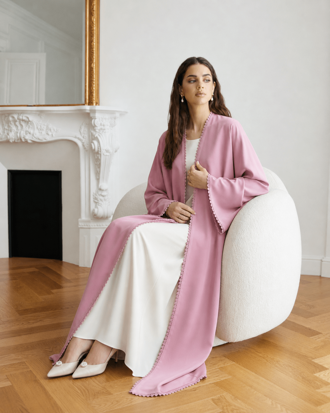 Lovaire - The McQueen Boutique - Abaya - Abaya Dubai - Abaya Abu Dhabi - Abaya UAE - Abaya - Elegant - Luxury - Emirati - Classic - Modern - Occasion - Traditional - Trends - Embroidery - Modes