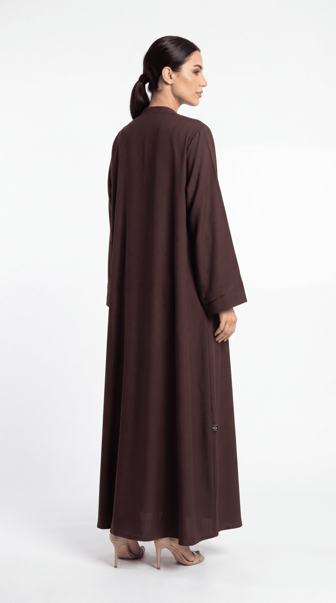 Maysa - The McQueen Boutique - Abaya - Abaya Dubai - Abaya Abu Dhabi - Abaya UAE - Abaya - Elegant - Luxury - Emirati - Classic - Modern - Occasion - Traditional - Trends - Embroidery - Modes