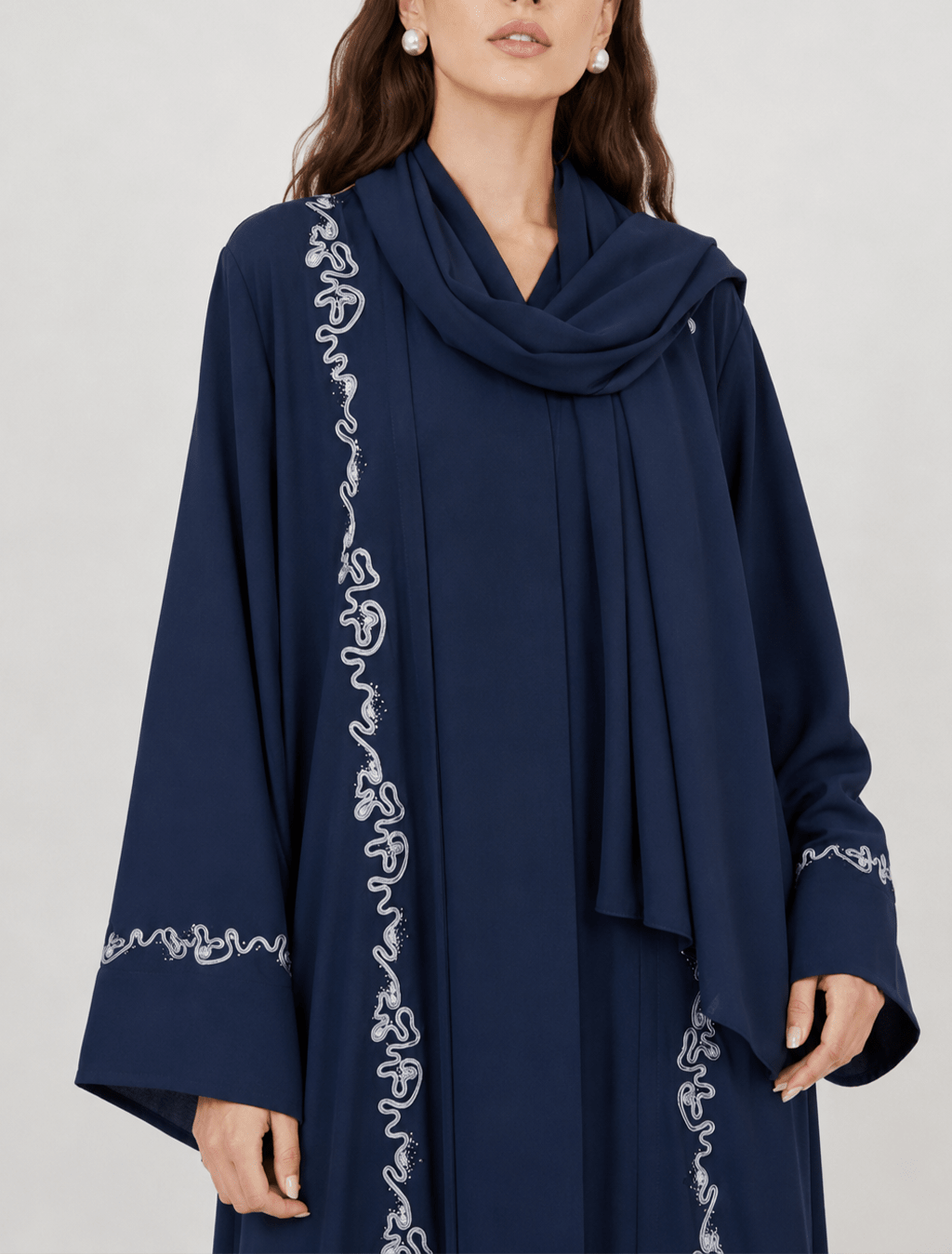 Midnight Lily - The McQueen Boutique - Abaya - Abaya Dubai - Abaya Abu Dhabi - Abaya UAE - Abaya - Elegant - Luxury - Emirati - Classic - Modern - Occasion - Traditional - Trends - Embroidery - Modes