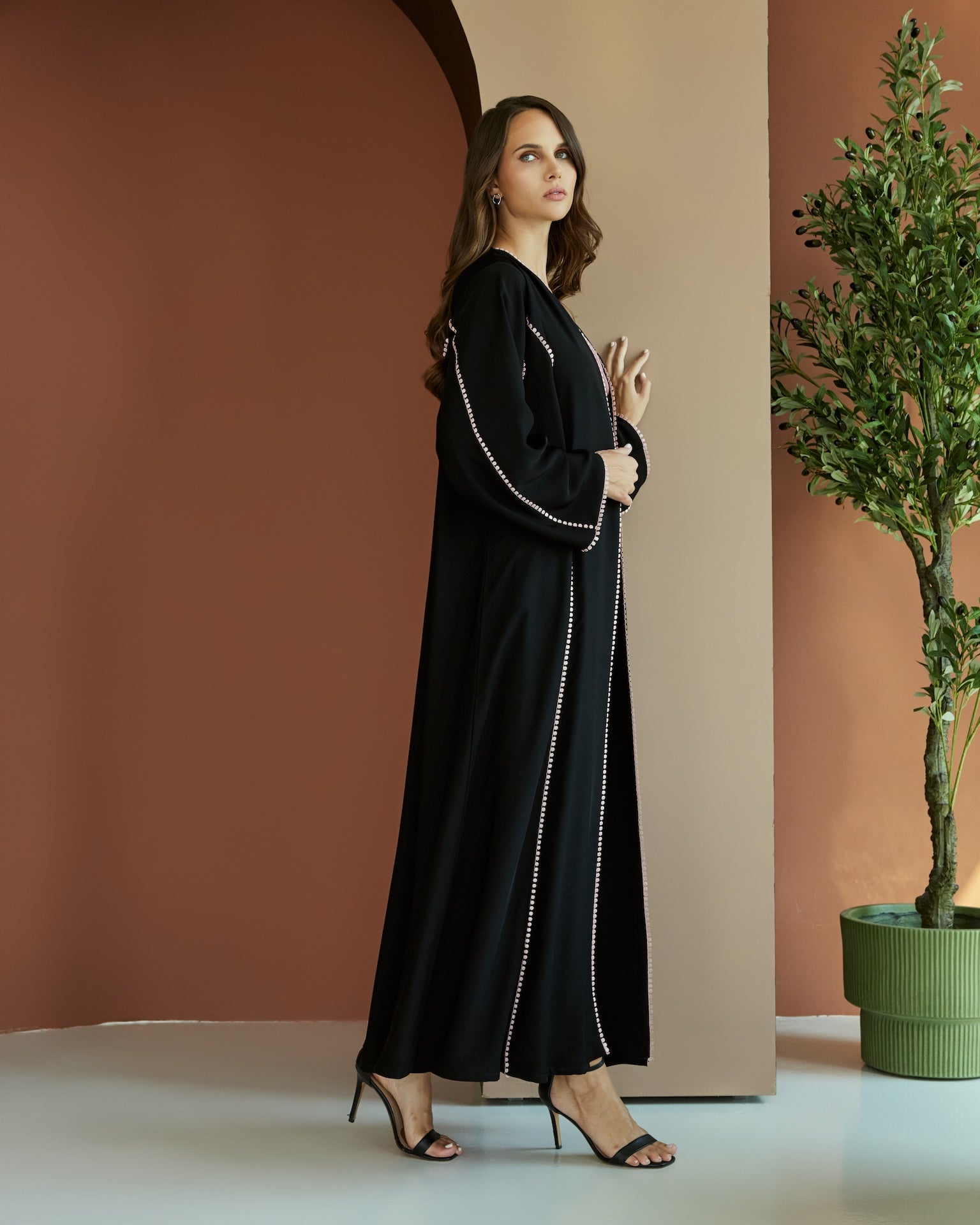 Nebula - The McQueen Boutique - Abaya - Abaya Dubai - Abaya Abu Dhabi - Abaya UAE - Abaya - Elegant - Luxury - Emirati - Classic - Modern - Occasion - Traditional - Trends - Embroidery - Modes