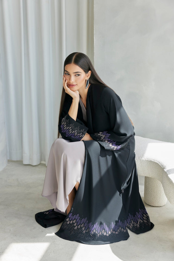 Night Sky - The McQueen Boutique - Abaya - Abaya Dubai - Abaya Abu Dhabi - Abaya UAE - Abaya - Elegant - Luxury - Emirati - Classic - Modern - Occasion - Traditional - Trends - Embroidery - Modes