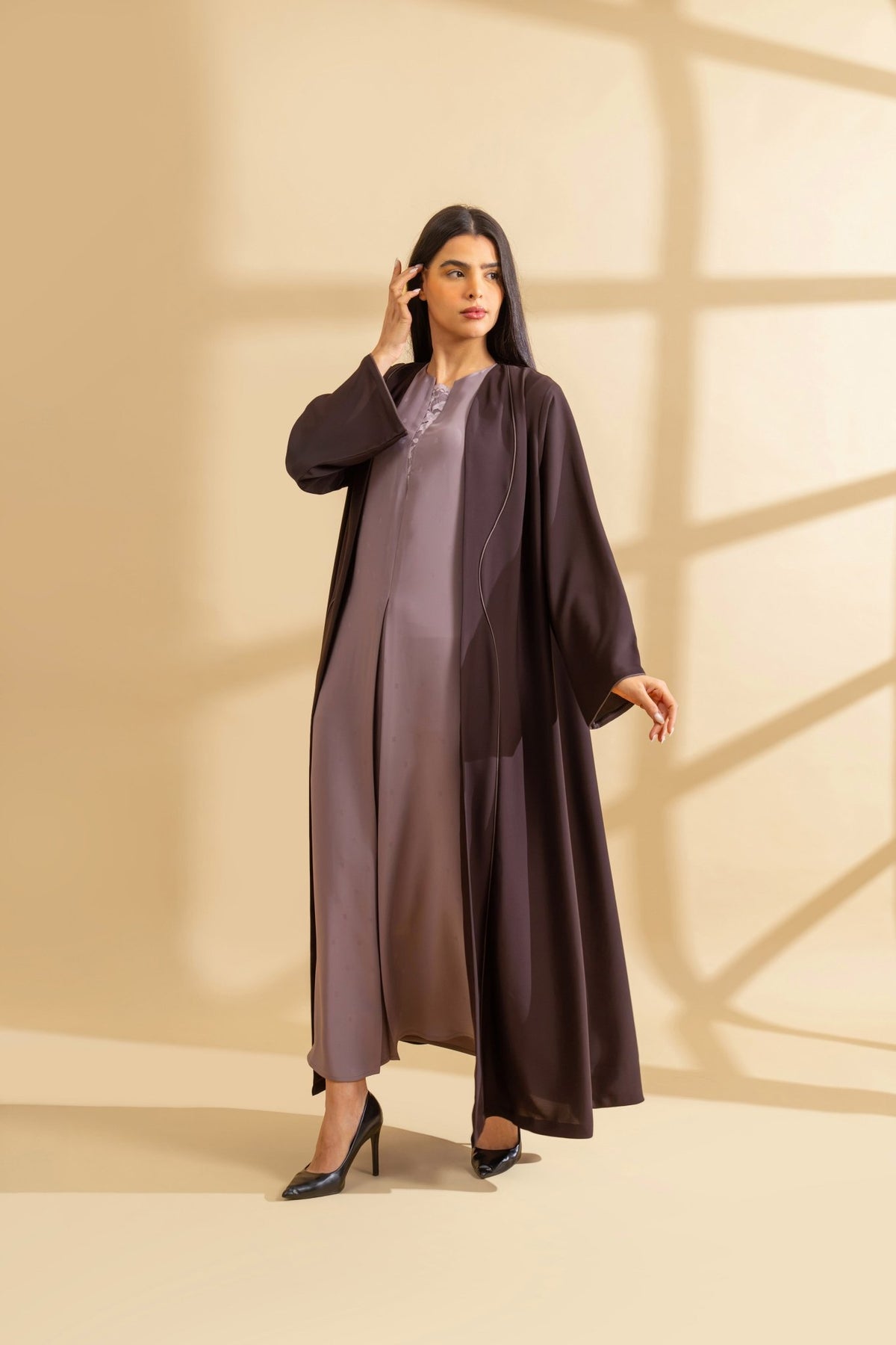 Qahwa - The McQueen Boutique - Abaya - Abaya Dubai - Abaya Abu Dhabi - Abaya UAE - Abaya - Elegant - Luxury - Emirati - Classic - Modern - Occasion - Traditional - Trends - Embroidery - Modes