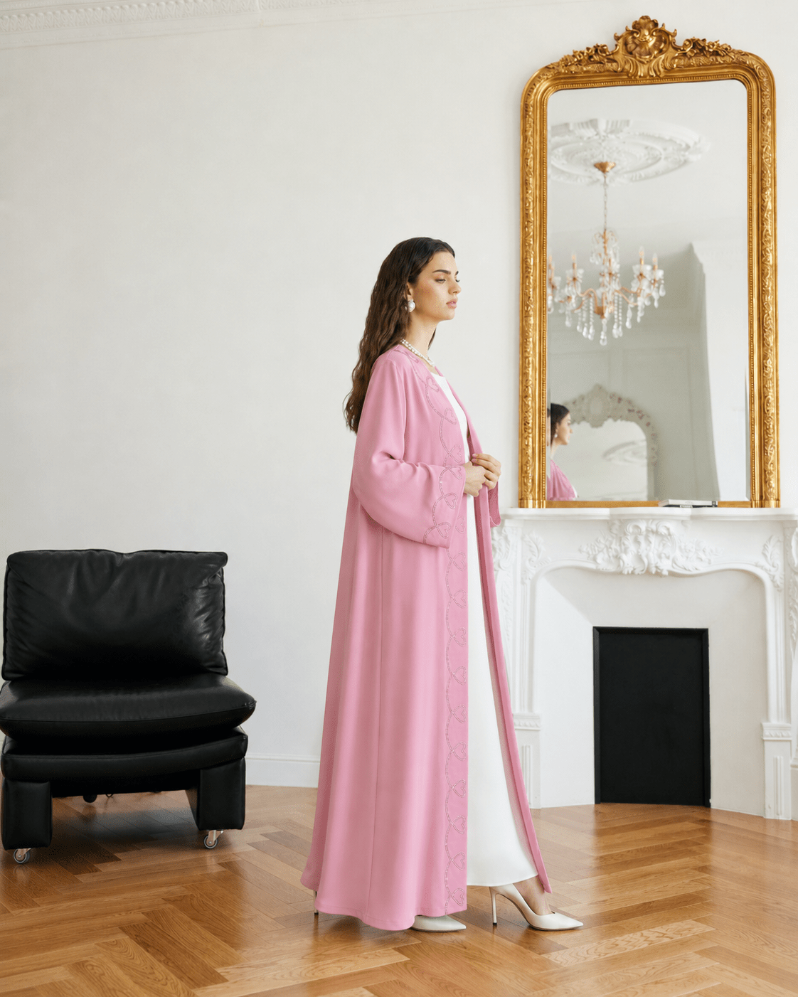 Qalisse - The McQueen Boutique - Abaya - Abaya Dubai - Abaya Abu Dhabi - Abaya UAE - Abaya - Elegant - Luxury - Emirati - Classic - Modern - Occasion - Traditional - Trends - Embroidery - Modes