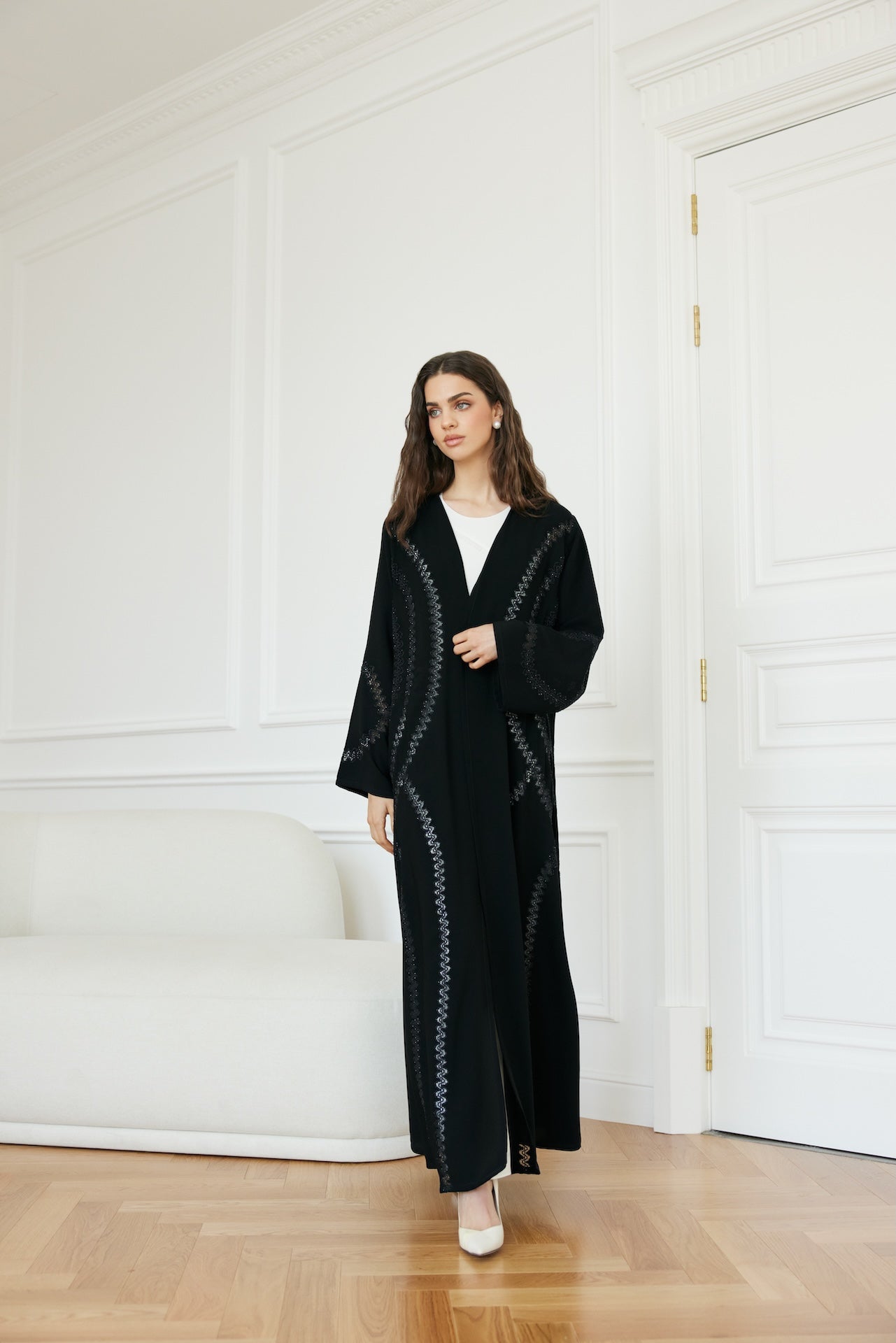 Rhythm - The McQueen Boutique - Abaya - Abaya Dubai - Abaya Abu Dhabi - Abaya UAE - Abaya - Elegant - Luxury - Emirati - Classic - Modern - Occasion - Traditional - Trends - Embroidery - Modes