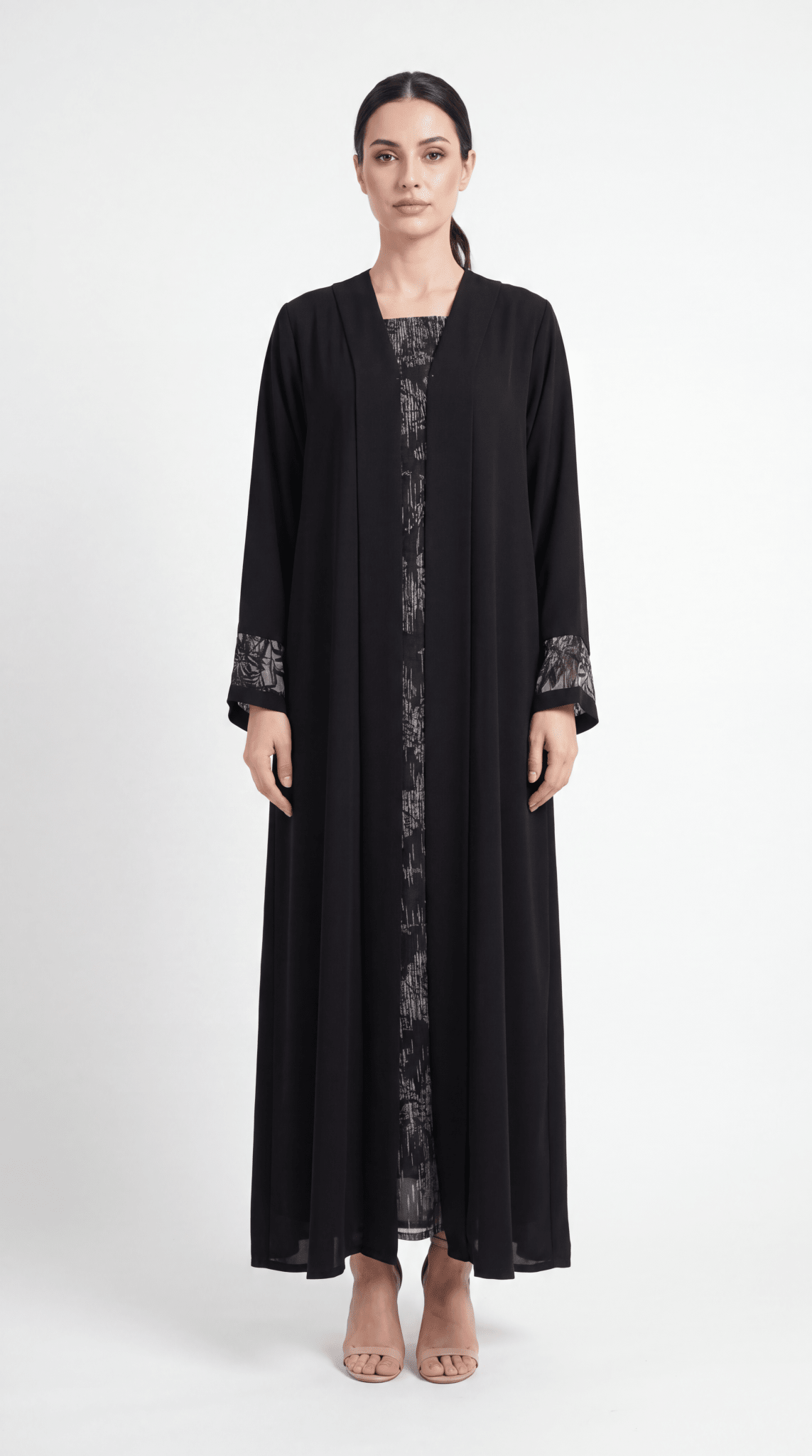 Rima - The McQueen Boutique - Abaya - Abaya Dubai - Abaya Abu Dhabi - Abaya UAE - Abaya - Elegant - Luxury - Emirati - Classic - Modern - Occasion - Traditional - Trends - Embroidery - Modes