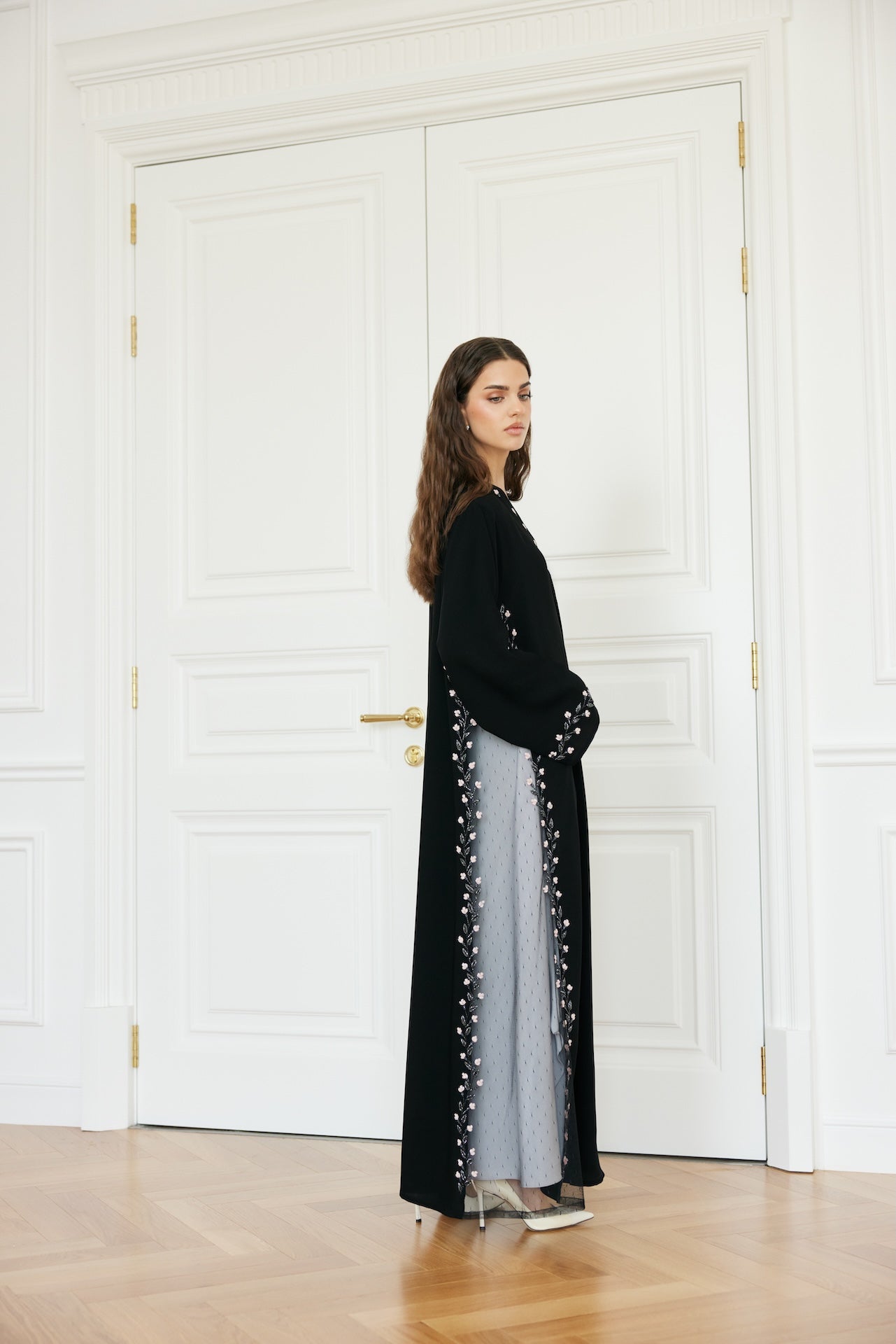 Rose Blossom - The McQueen Boutique - Abaya - Abaya Dubai - Abaya Abu Dhabi - Abaya UAE - Abaya - Elegant - Luxury - Emirati - Classic - Modern - Occasion - Traditional - Trends - Embroidery - Modes