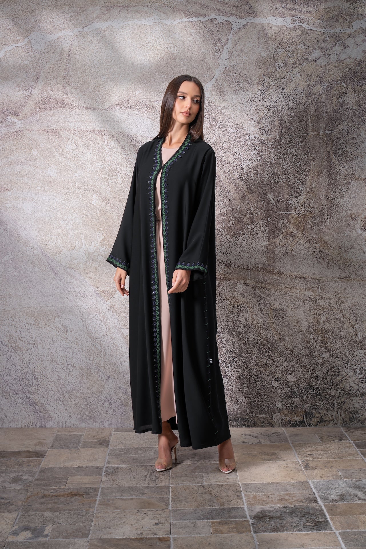 Zayara - The McQueen Boutique - Abaya - Abaya Dubai - Abaya Abu Dhabi - Abaya UAE - Abaya - Elegant - Luxury - Emirati - Classic - Modern - Occasion - Traditional - Trends - Embroidery - Modes